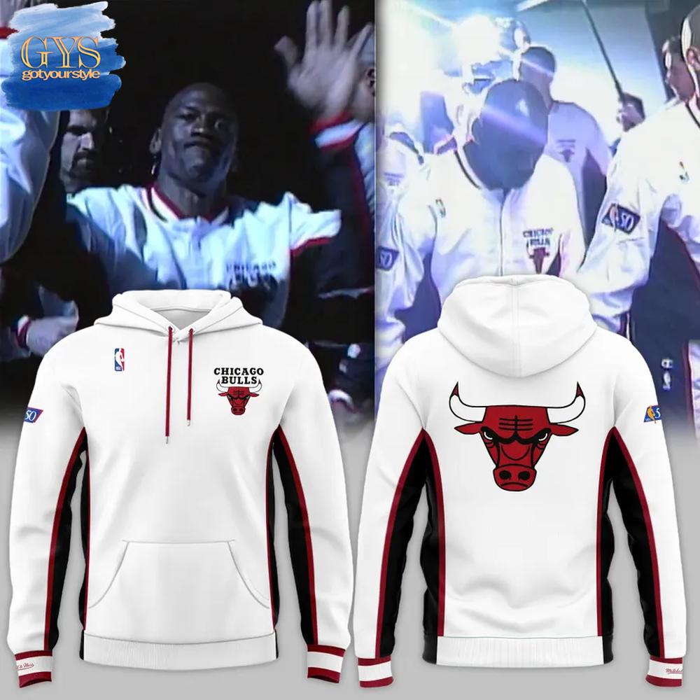 Chicago Bulls Michael Jordan Limited Edition White Hoodie Gift For Sport Music Fans